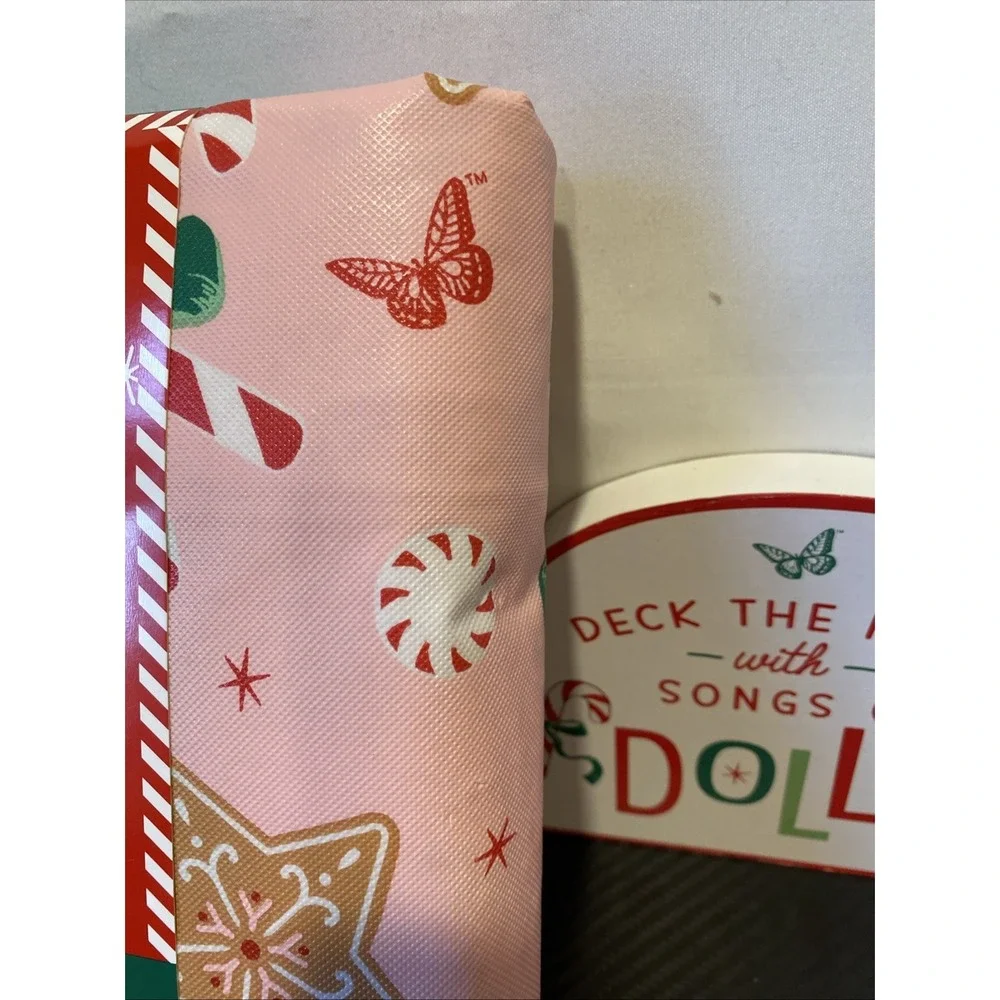 Dolly Parton Pink‎ Christmas Tablecloth Oblong 60